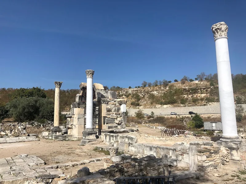 Стратоникея (Stratonikeia) — древен град в Кария, близо до Ятаган