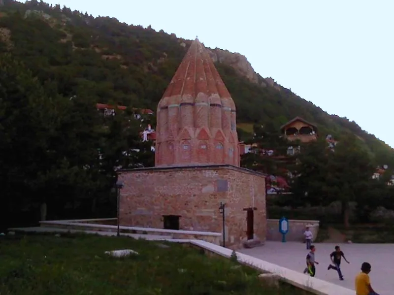 Türbe Seyyid Mahmud Hayrani в Akşehir — суфий XIII века