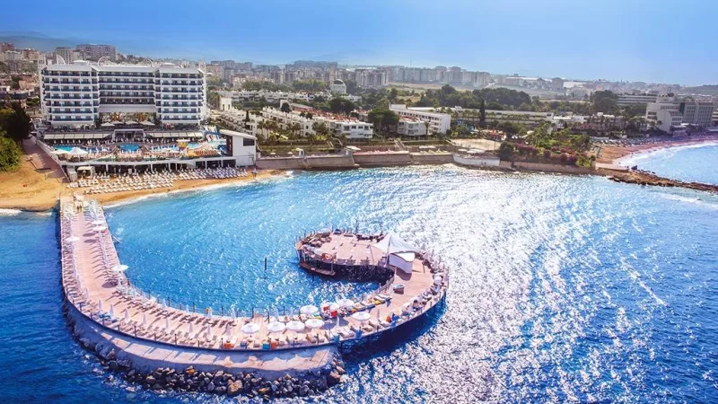 מלון Azura Deluxe Resort and SPA