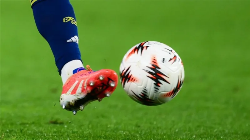UEFA Avrupa Ligi son 16 play-off turu ilk ayağı oynanan maçlarla tamamlandı