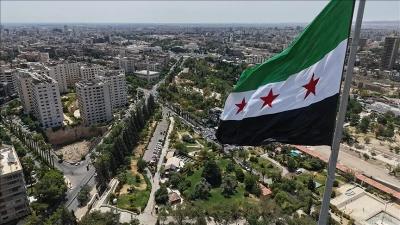 Le ministère syrien des Affaires étrangères a déclaré se réjouir de la restitution des postes militaires américains