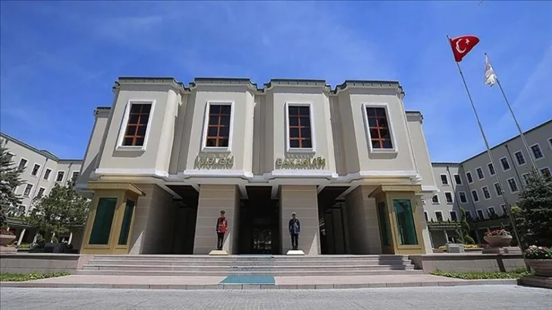 Burmistrz Ataşehir, Onursal Adıgüzel, został zawieszony w pełnieniu obowiązków